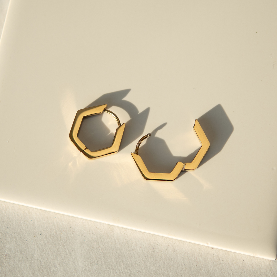 中折れピアス サージカルステンレス イエローゴールドIPコーティング