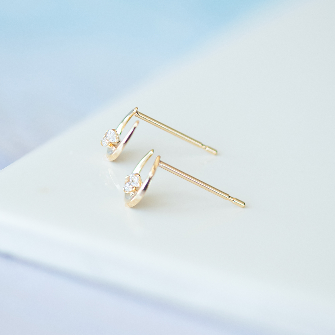 ジジ☆K18☆テニススヌーピーピアス Amazon.co.jp: テニスピアス テニスラケット テニスジュエリー