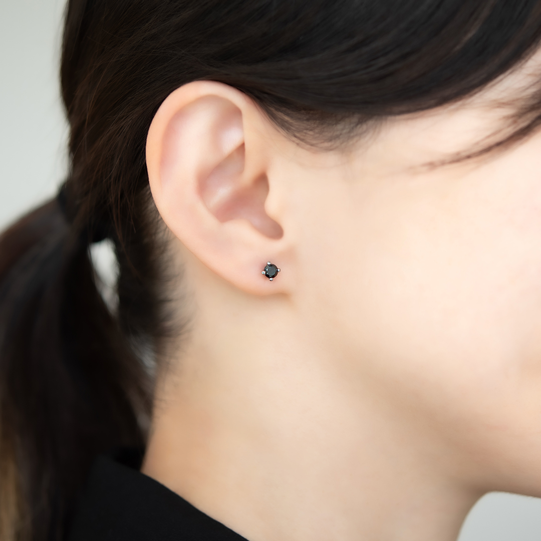 15号　e.m. リング　ピアス　ブラックジルコニア e.m. ピアス シルバー925ブラックジルコニア埋め込みフープアス