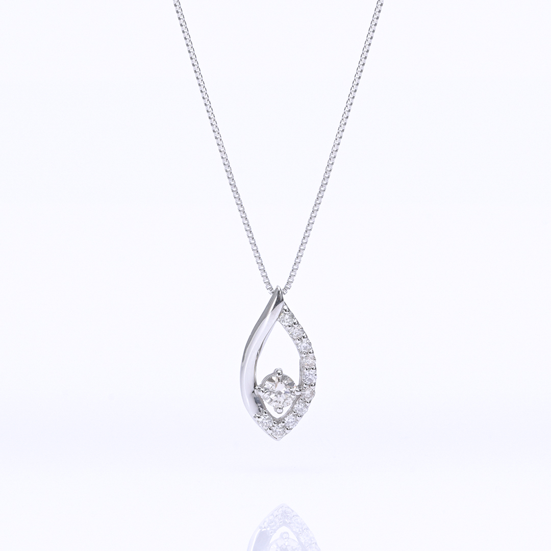 ネックレス プラチナ950 ダイヤモンド合計0.2ct(リーフ)(ダイヤモンド 